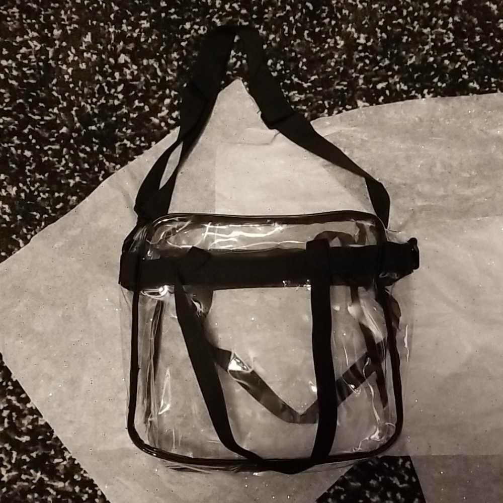 Make me an offer! NWOT TSA approved